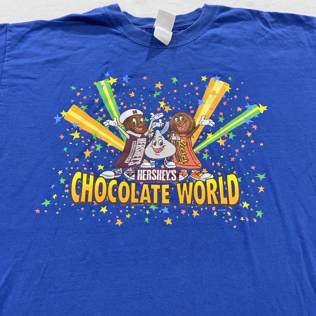vintage HERSHEY’S CHOCOLATE WORLD CARTOON T-Shirt XL kisses snack soft