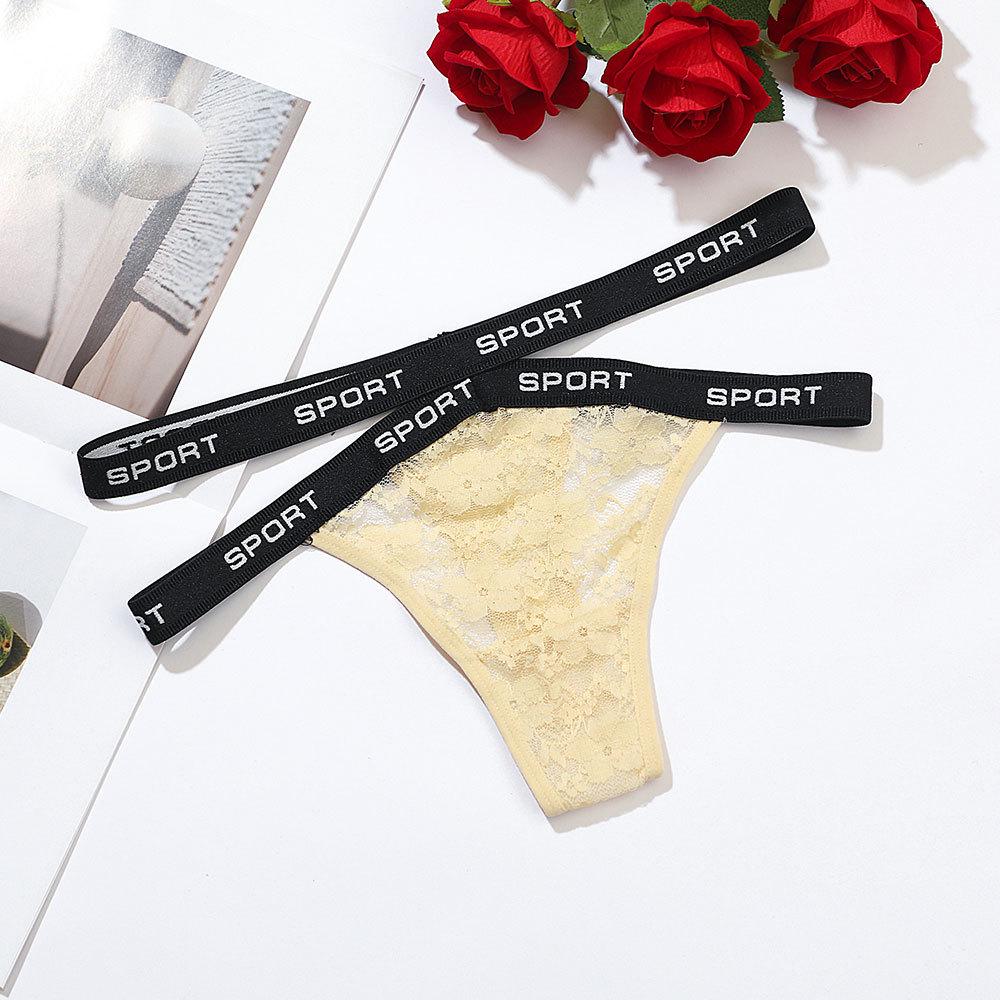 

Сексуальний мереживний пояс із прозорими стрінгами з високим розрізом 9003 Medium тілесний