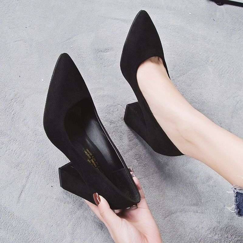 Shoes female student Korean version 2025 spring and autumn new light mouth versatile black work shoes buckle thick heel high heels women