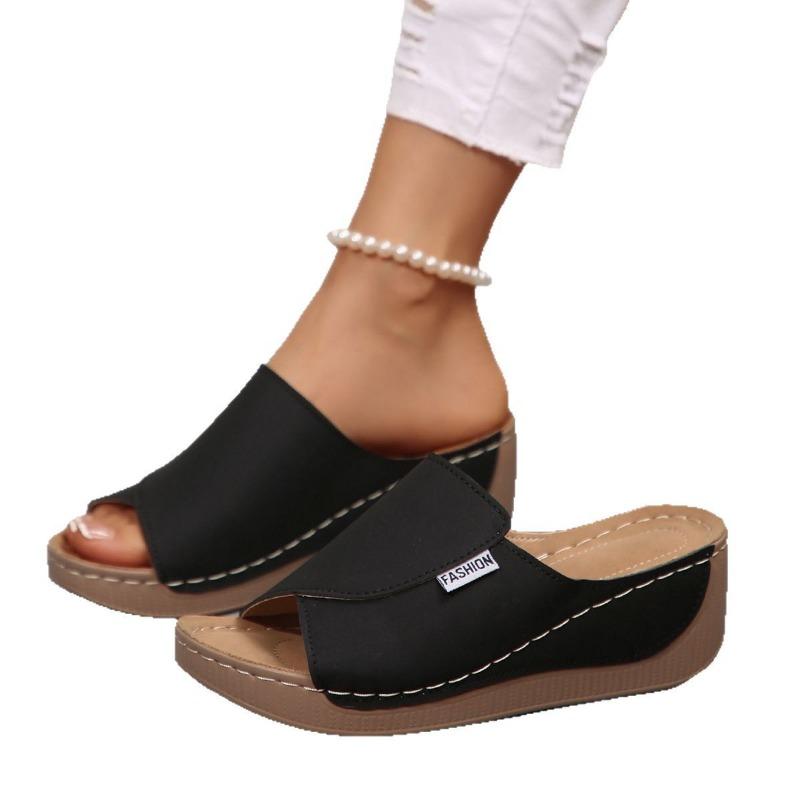 Wearing muffin platform women's shoes comfortable wedge heels slippers spring and summer new one-word sandals women