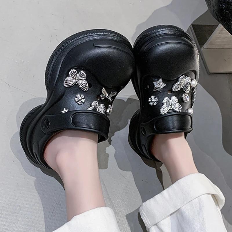 Fashion Crystal Butterfly Platform Clogs Sandals for Women Summer Closed Toe Thick Bottom Sandles Woman Outdoor Non Slip Beach Slippers