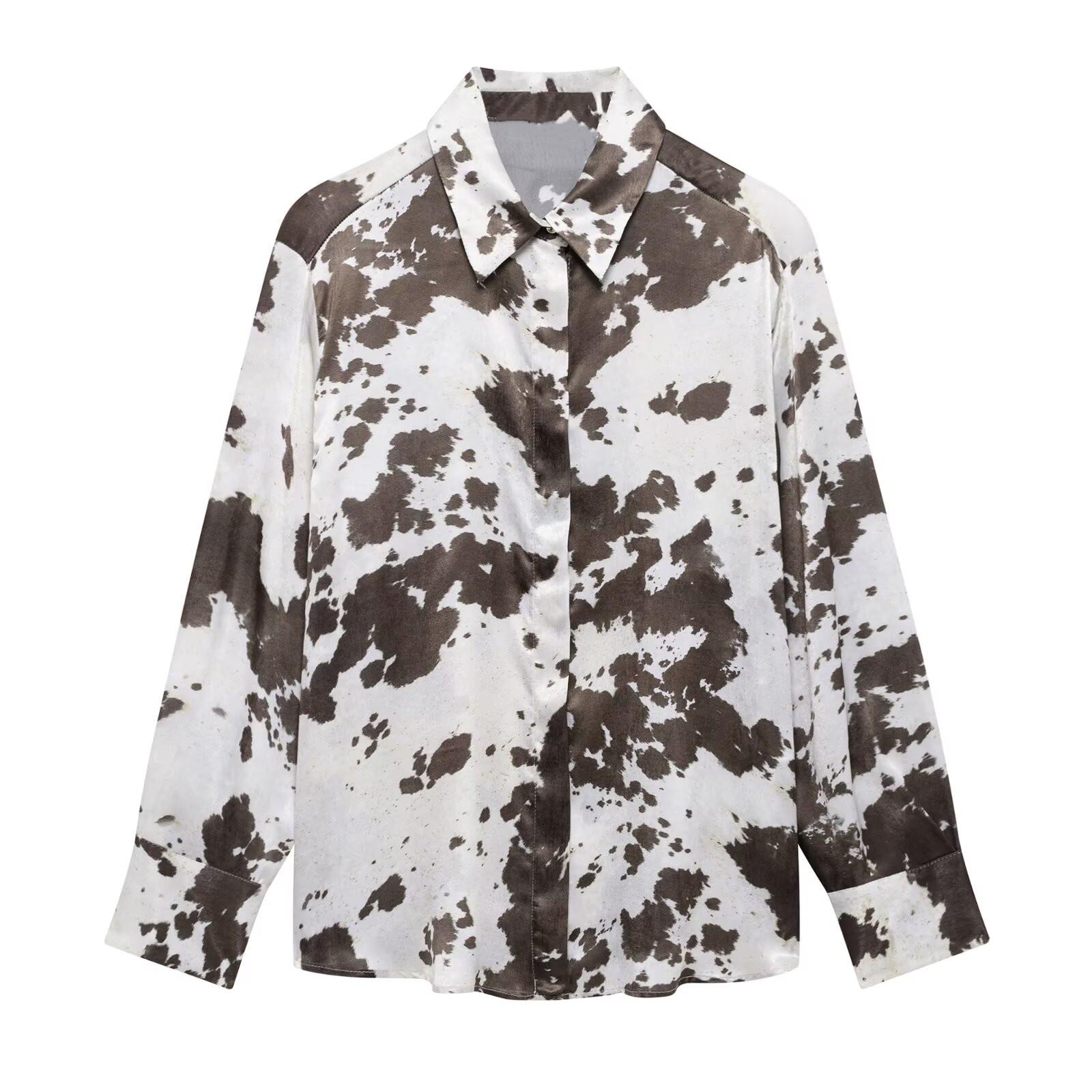 

Комплект женской шелковой атласной рубашки с анималистичным принтом и юбки миди, весна 2025 M каштановый