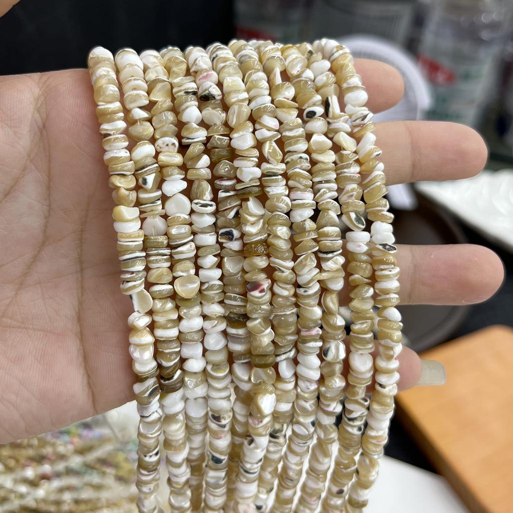 Natural Shell Beads 4-5mm Irregular Chip Loose Spacer Beads for Jewelry Making DIY Necklace, Bracelet Accessories, Spring Back To School Crafts 38cm