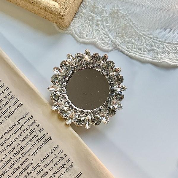 

Keulshop Mirror Talk Mirror Smart Talk Heart Antique Cell Phone Holder, 1 piece, Bling Round Mirror Talk (Silver)