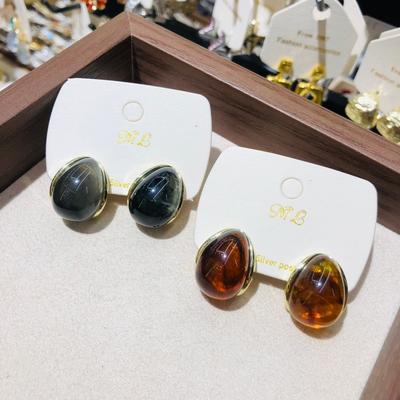 Maillard Warm Brown Cat's Eye Earrings for Women Autumn and Winter Fashion Minimalist Geometry Jewelry Gifts