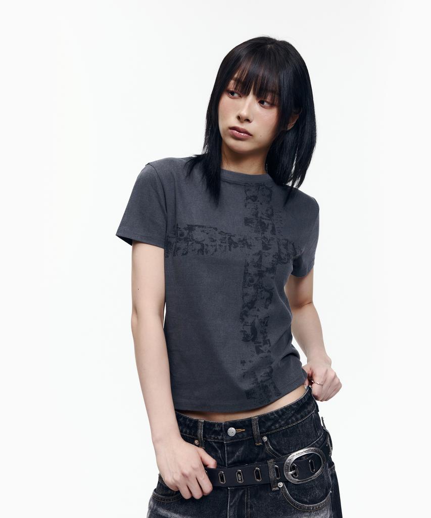 AAKAM Mosaic Cross Half Top (Dark Gray)