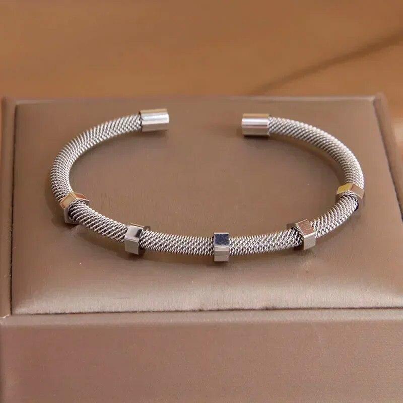 Classico bracciale in acciaio inossidabile stile punk in metallo per donna, braccialetti geometrici, gioielli da polso antiruggine, regalo per feste