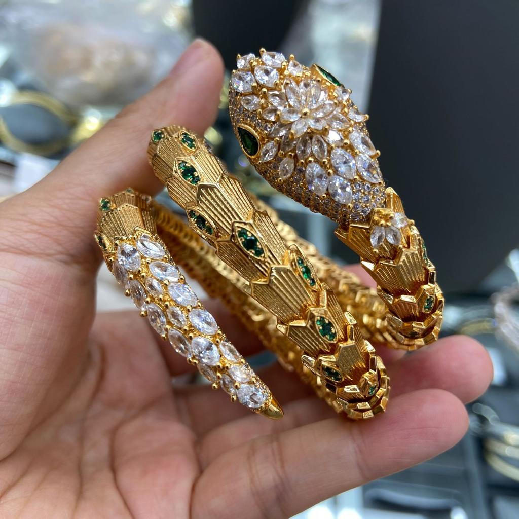 Five-piece Set, Spirit Snake Set, Female High Version, The Same Light Luxury High-end Necklace, Bracelet, Stud Earrings Set.