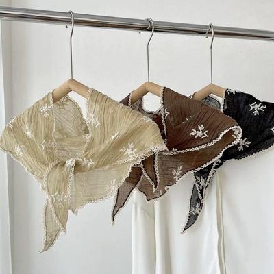 Accessoires – Schals & Tücher