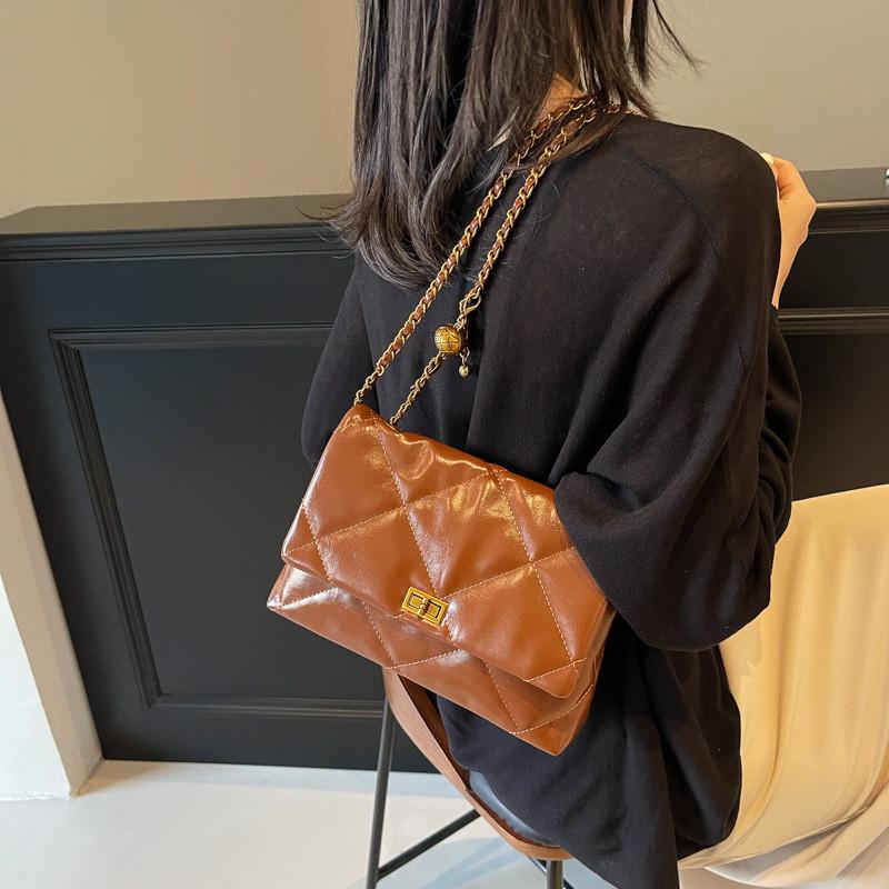 IELGY Large-Capacity All-Match Diamond Chain Bag Ladies Shoulder Messenger Bag