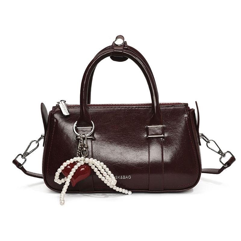 Korean Version of Fashion Portable Pillow Bag Women's 2025 Spring and Summer New Simple Versatile Shoulder Bag Niche Temperament Messenger Bag