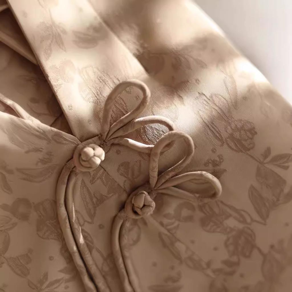 New Top Temperament Women's Clothing New Chinese Style Jacquard V-neck Button Loose Long-sleeved Shirt for Women