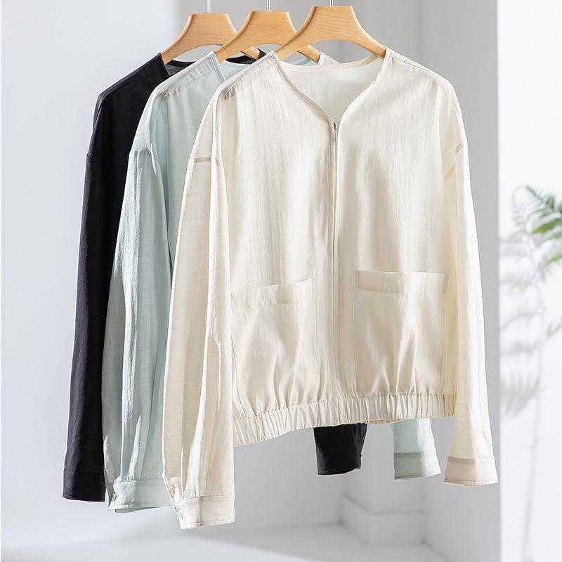 

Солнцезащитная куртка-водолазка на молнии, женская летняя тонкая куртка с чувством дизайна, для通勤, с наружным карманом, на осень M грязно-белый