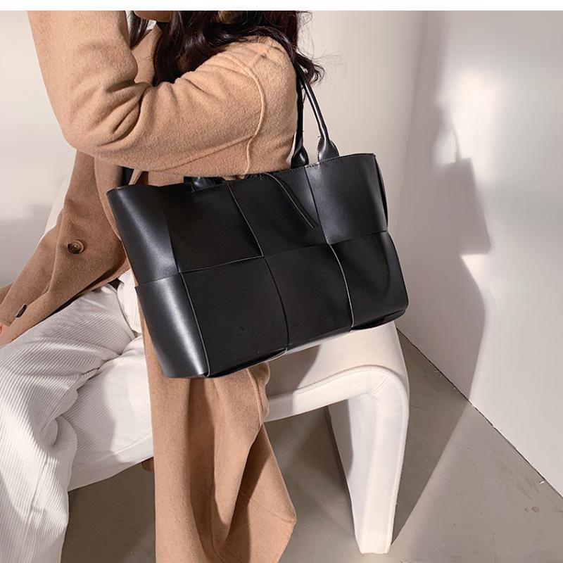 senreve maestra leather bolsa