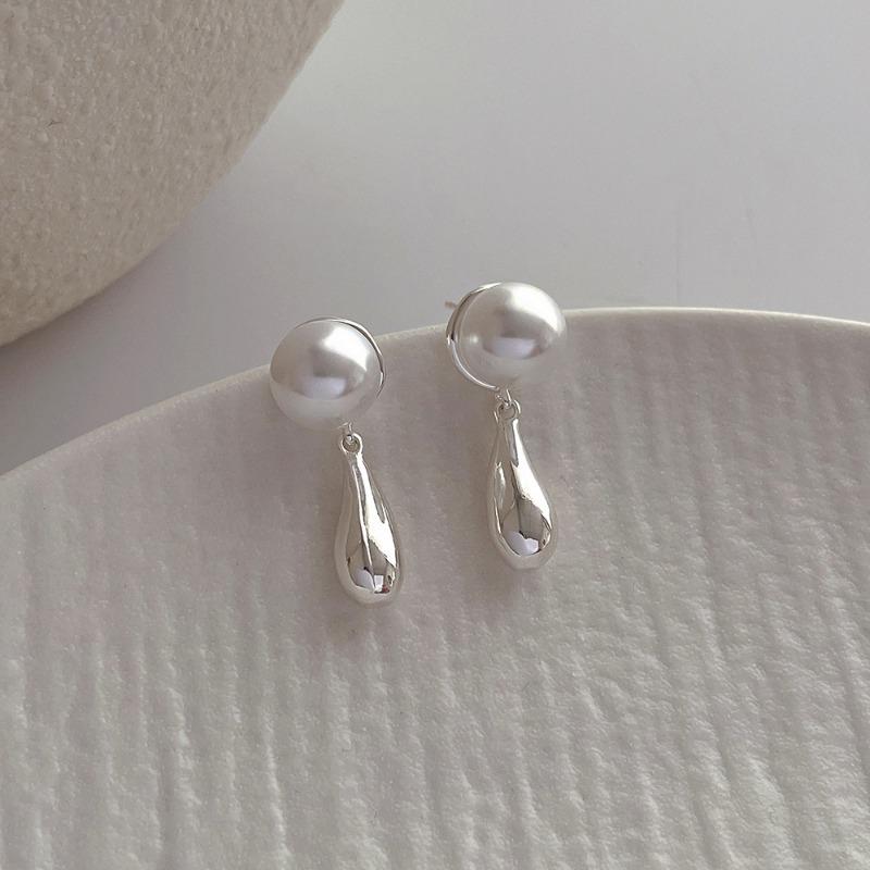 Fashion Delicate Pearl Gold Plated Water Drop Earrings for Women and Girls Jewelry Gifts