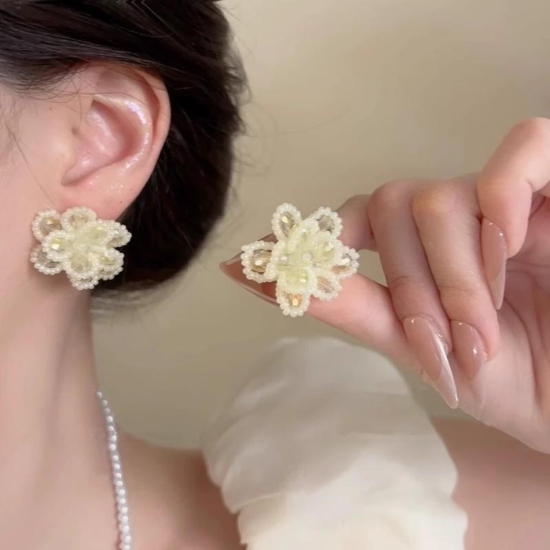 Resort Style Sunflower Earrings - Spring/Summer 2025 Collection for Women