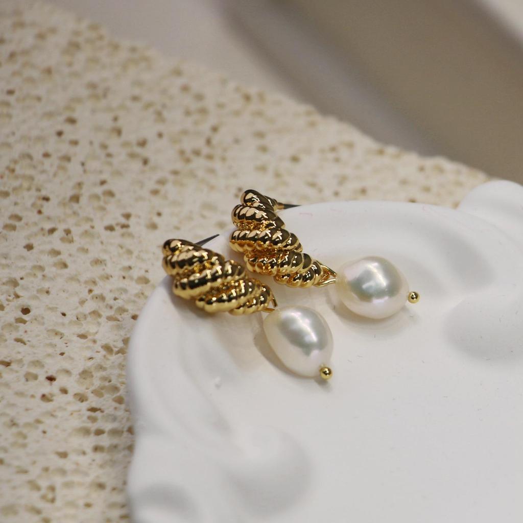 Gold-Plated Brass French Modern Croissant Baroque Pearl Earrings with 925 Silver Needle