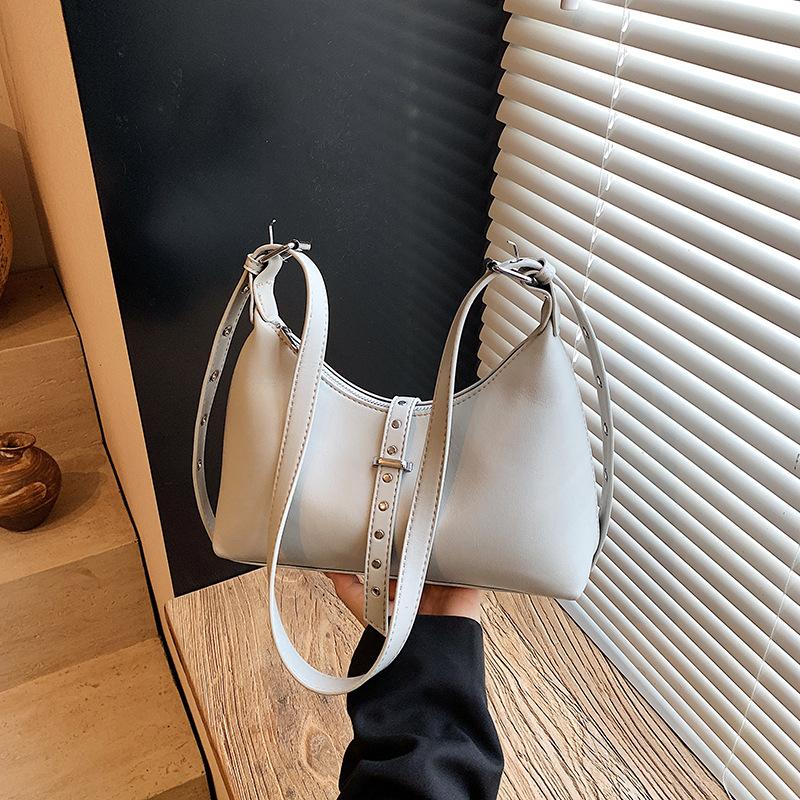 High-end Bag Women's New Autumn and Winter Niche Design Messenger Bag One Shoulder Underarm Dumpling Bag