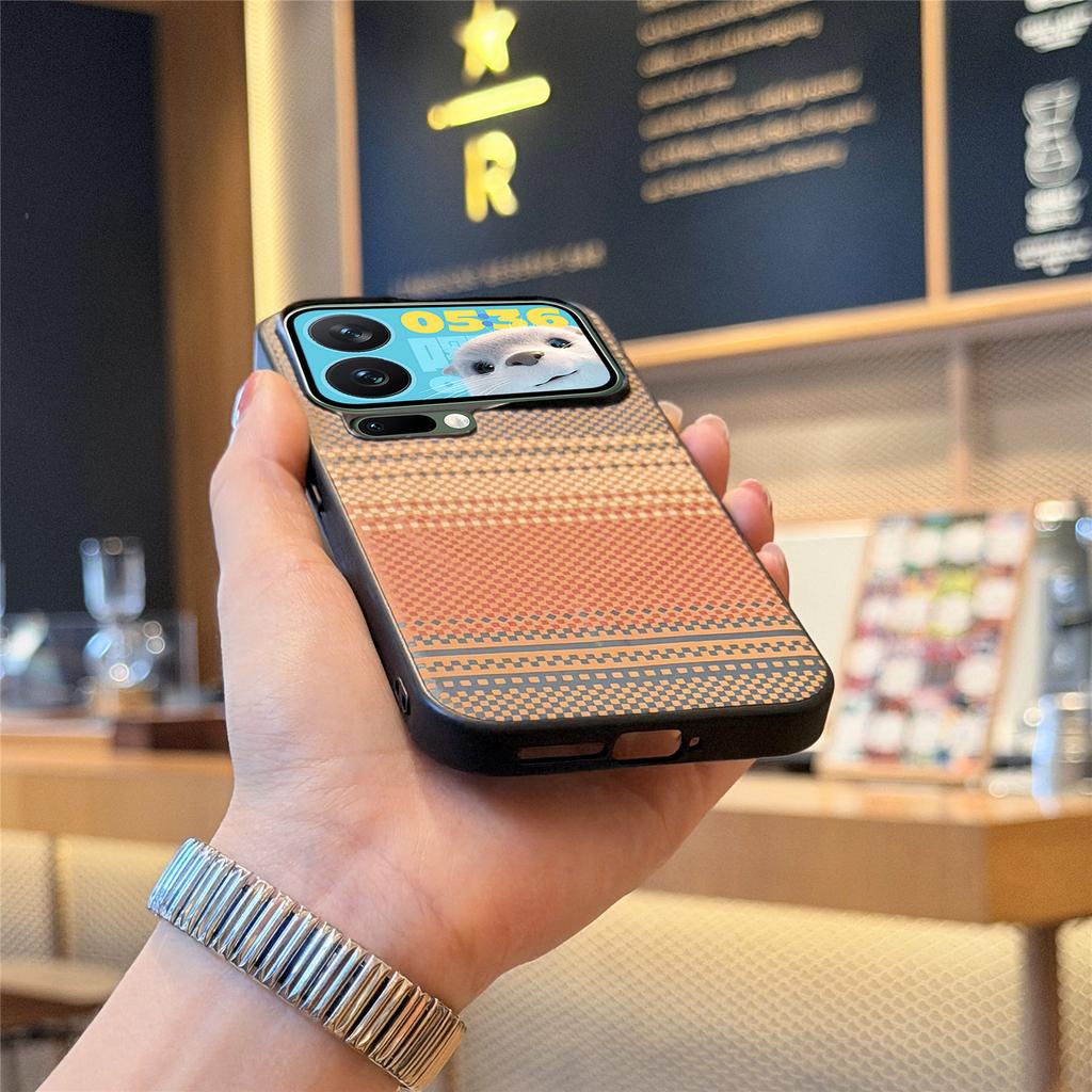 Carbon Fiber Magnetic Phone case For Xiaomi 17 Pro Max 17Pro 15T Shockproof Strap Stand Protection Slim Wireless Charging Cover