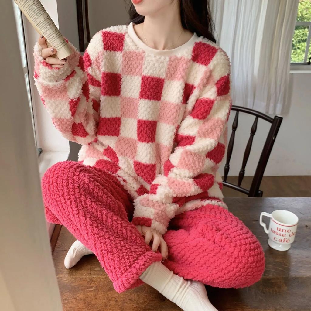 Thickened Coral Velvet 2-piece Pajamas Set, Large Size Flannel Pajamas, High Collar Trousers Set, Home Clothes, Women's Warm Home Clothes