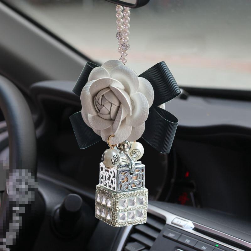 Charming Diamond Crystal Camellia Flower Car Perfume Bottle Pendant Female Bling Rhinestones Car Mirror Hanging Ornaments Girls