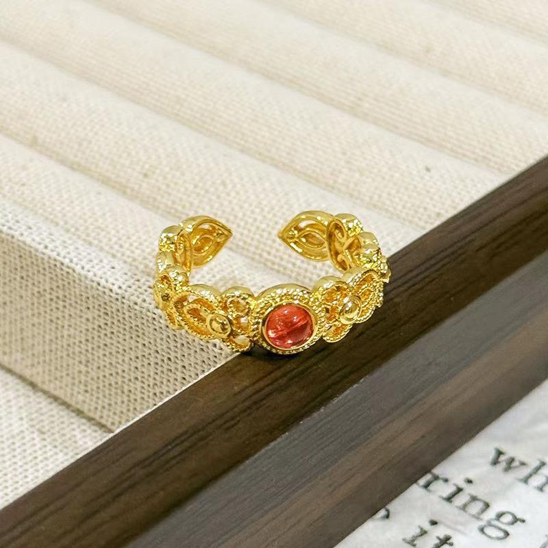 Classical Hollow Flower Vine Pigeon Open Ring Medieval Vintage Temperament Color Treasure Personality Ring