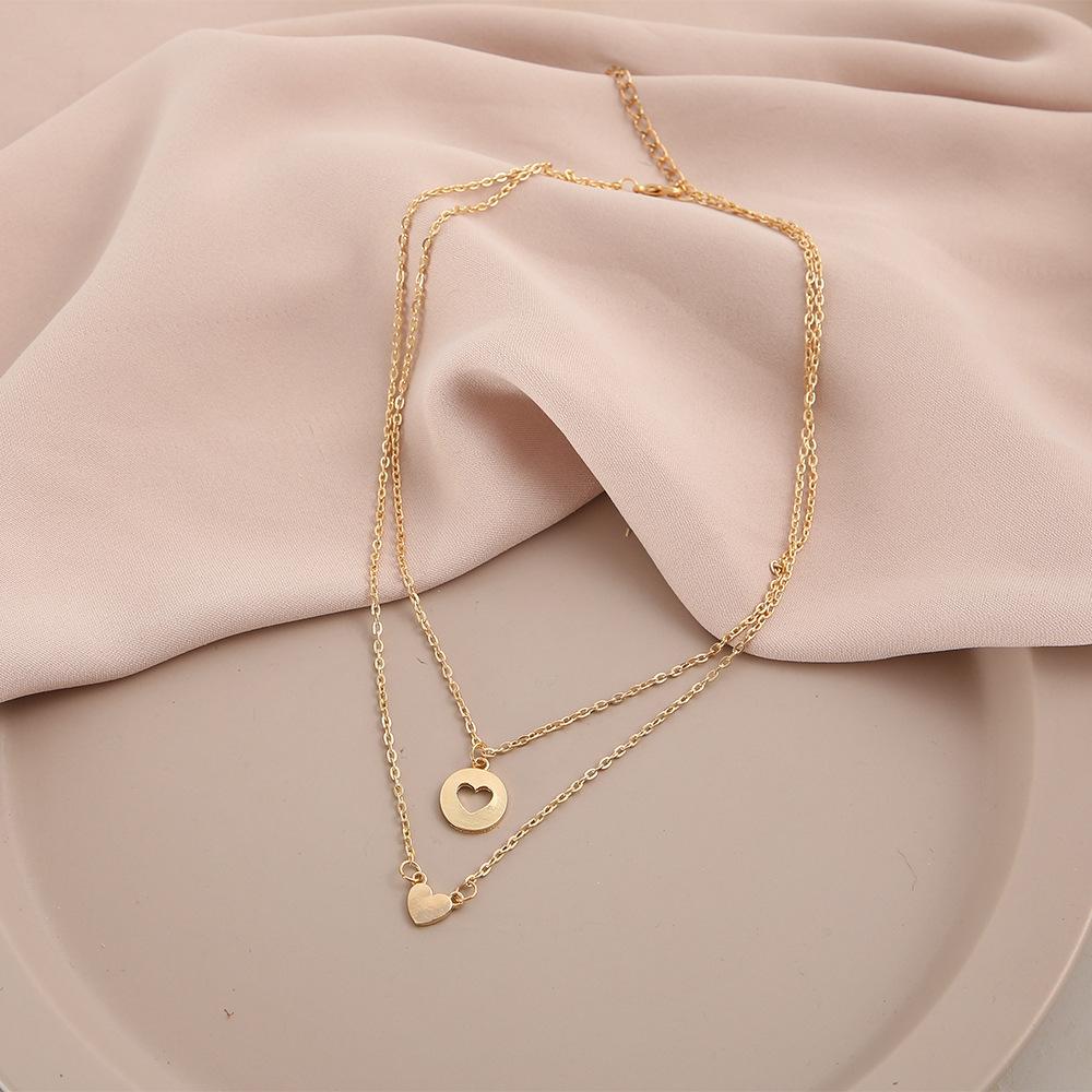 Multilayer Peach Heart Pendant Necklace for Women Hollow Clavicle Chain Valentine's Day Necklaces Girl's Fashion Jewelry