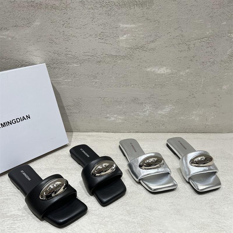 Fashion Women's Fashion Flat Sandals Summer New Square Head Shallow Mouth Open Toe Metal Buckle Soft Sole Non-slip Slippers