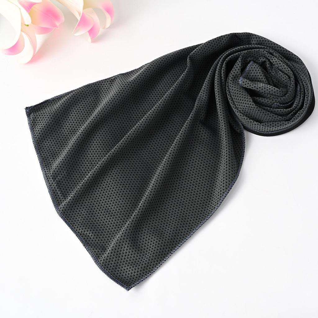Serviette de Sport Rafraîchissante en Soie Glacée - Séchage Rapide, Logo Personnalisable, Parfaite pour le Fitness au Printemps et en Été
