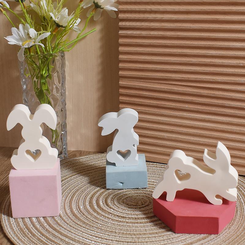 WTEMPO 7-Cavity Epoxy Resin Silicone Mold Heart Small Rabbit Shaped Scented Candles Mold DIY Three-dimensional Cute Bunny Plaster Figurine Clay Mold