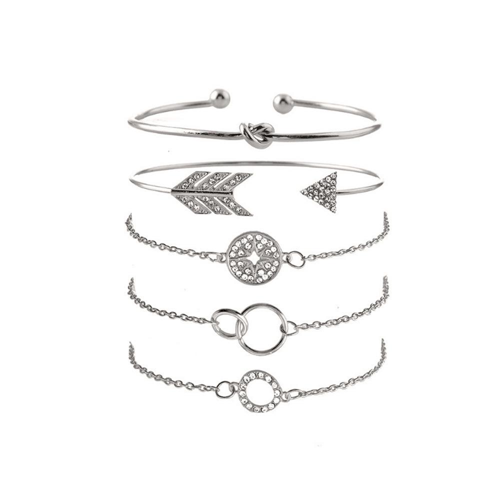 Diamond-Inlaid Star Bracelet Set with Alloy Circles