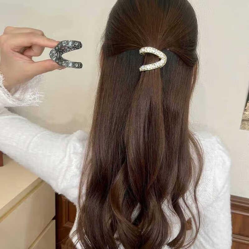 

V-подібні високі хвостики Акулячі затискачі для волосся