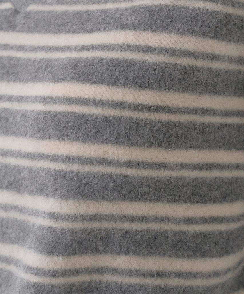 Sayu Striped Brush V-Neck Pullover Gray