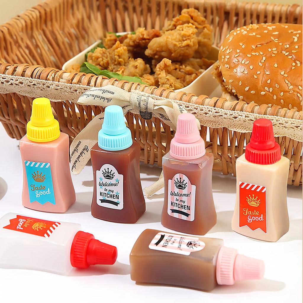 4pcs - Square Seasoning Split Bottle Cute Mini Portable Sauce Bottle