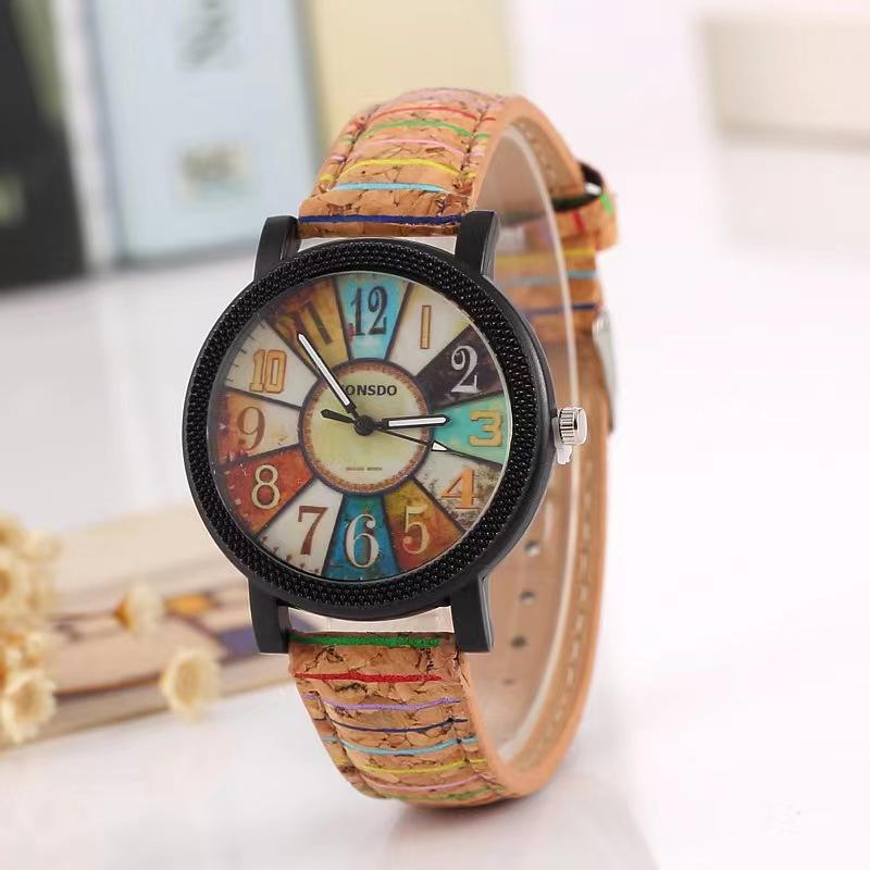 Vintage Pattern Leather Strap Watch Wood Grain Turntable Women Quartz Wristwatches Korean Luxury Student Gift Watch Dropshipping