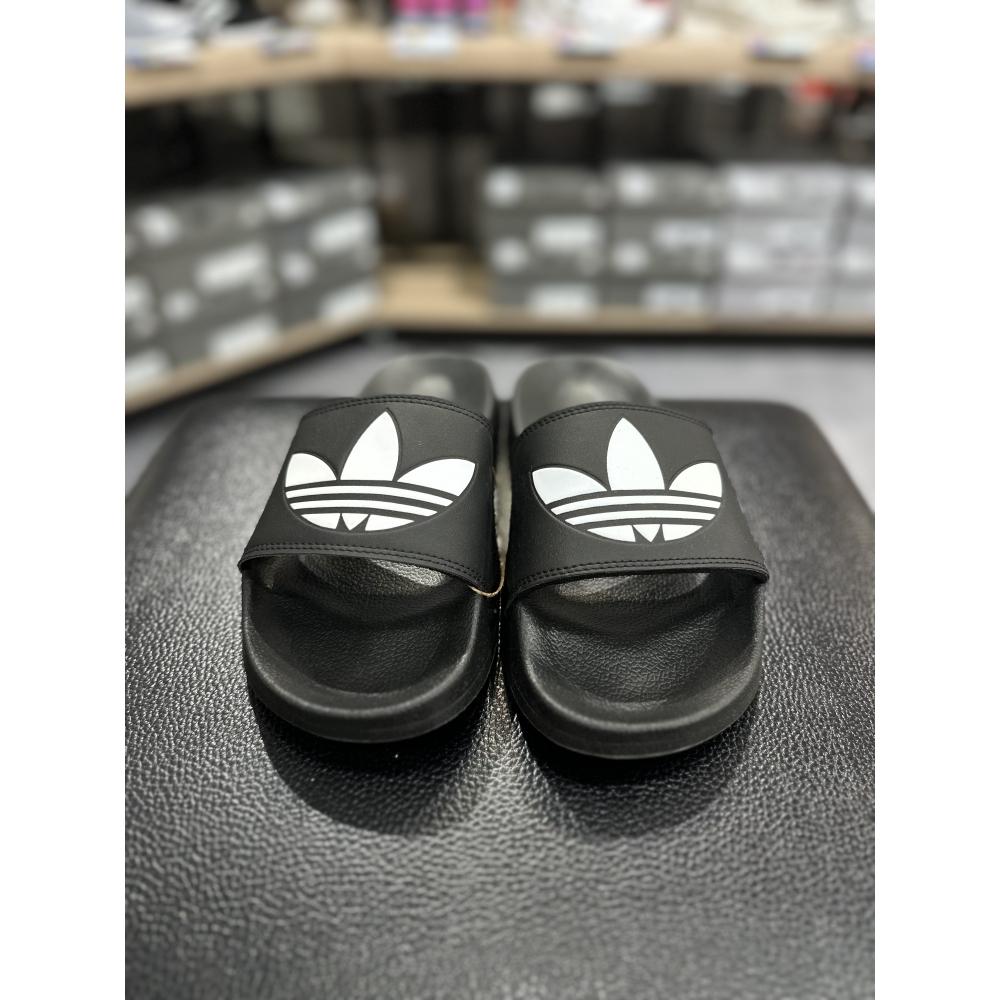 

adidas [унисекс] Тапочки ADIDAS Adilette Light FU8298