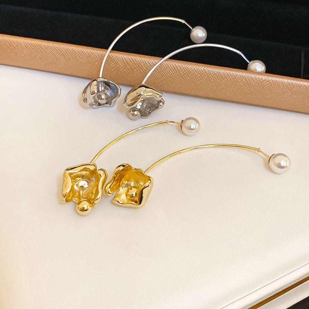 

Elegant Flower Drop Earrings Fashion Pearl Stud Earrings Simple Flower Tassel Earrings Girl