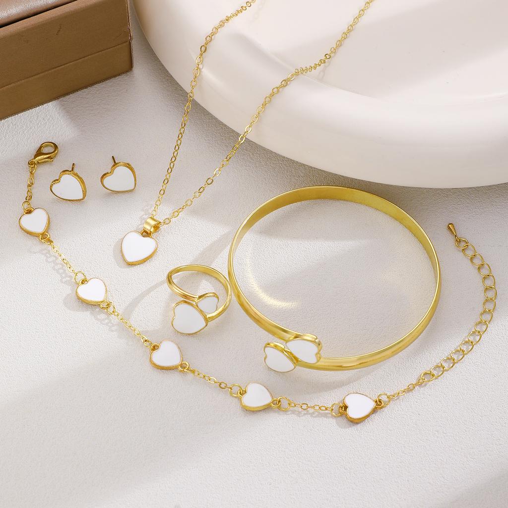 High-quality 2026 heart-shaped jewelry set, fashionable and romantic, exquisite oil drop love heart pendant, five-piece set, popular jewelry.