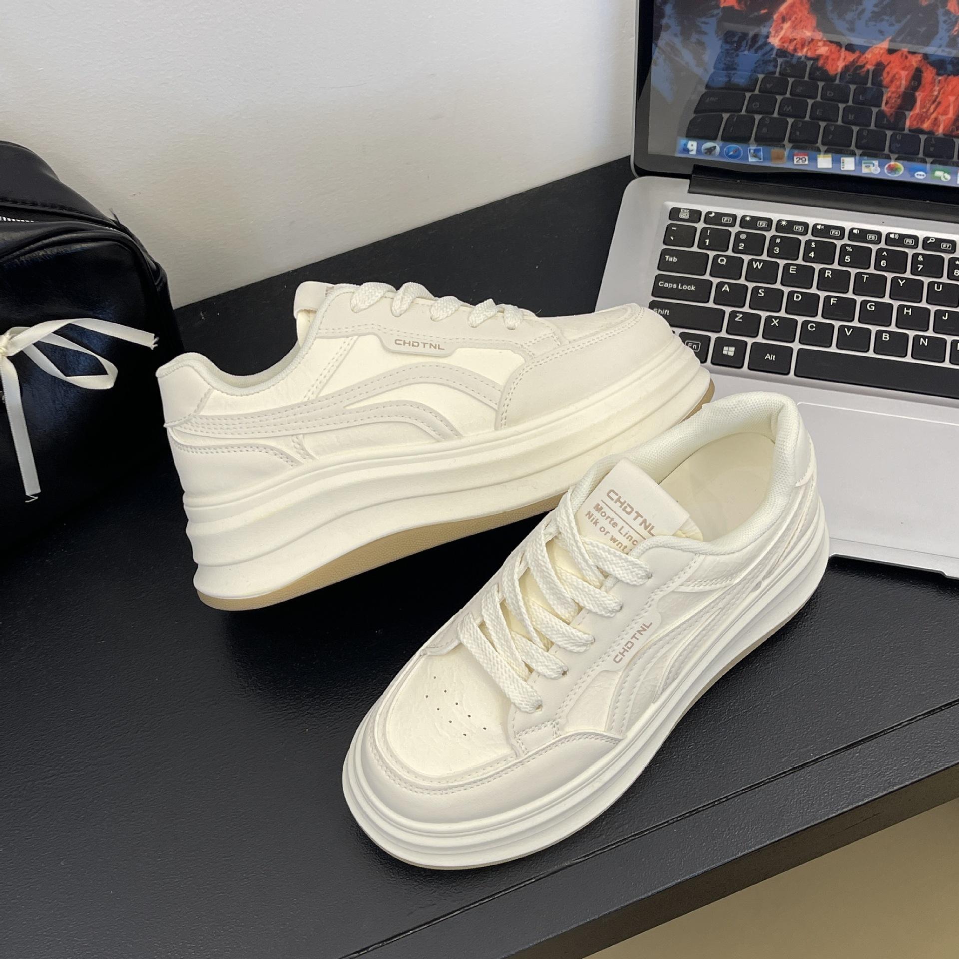 

New foreign trade breathable mesh thick-soled white shoes women s summer new versatile and lightweight sports and leisure heightening board shoes 35