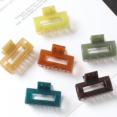 Modische Haarspangen für Frauen Kleine 4 cm Plastik-Klauenklammer Einfarbig Geometrische Form Haarspangen Mädchen Haarklaue Haaraccessoires