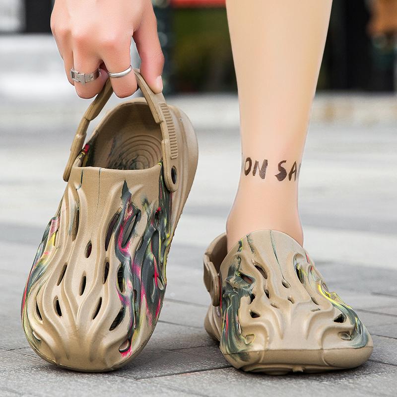 Fashion Summer White Men Slippers Trend Slides Outdoor Garden Clog Waterproof Beach Sandals Street Flip Flops Indoor Home Shoes 40-45