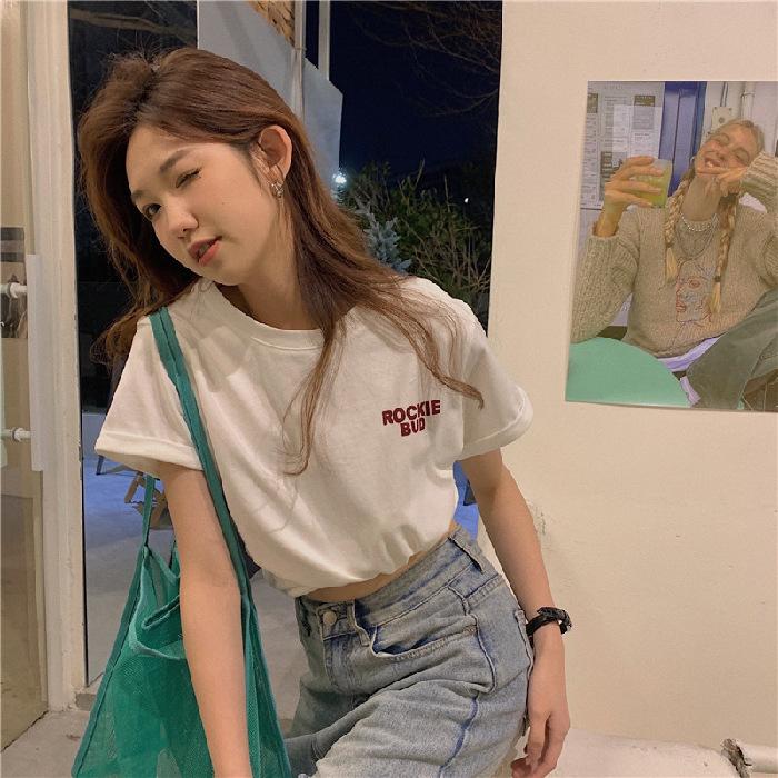 Letter Printed Short-sleeved T-shirt for Women In Summer New Korean Style Design Loose and Slim Student Top