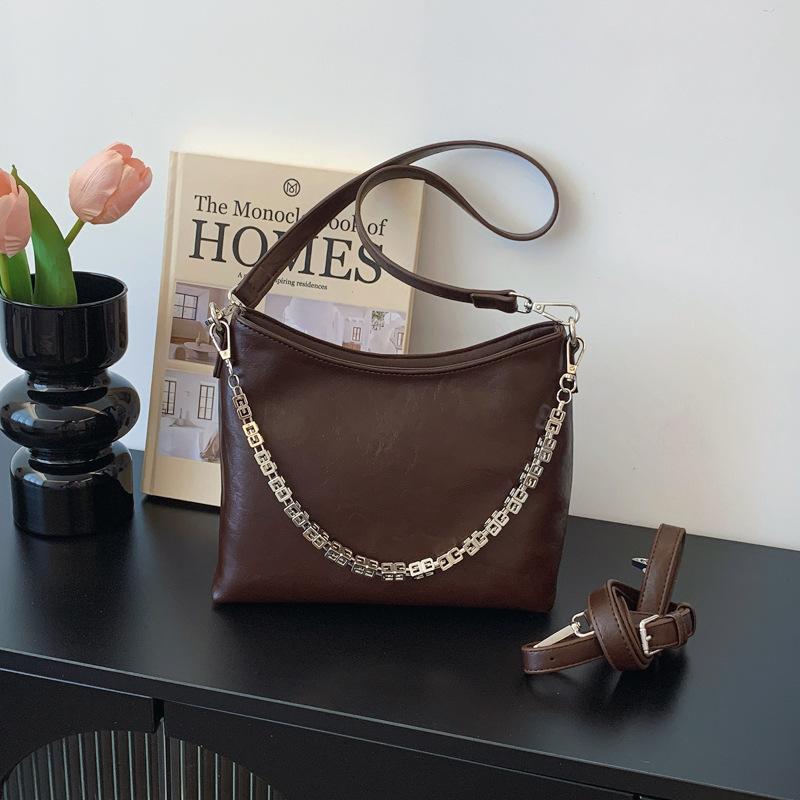 Niche Super Fire Bag Women 2025 Autumn and Winter New Fashion Popular Versatile Shoulder Bag Chain Crossbody Bucket Bag