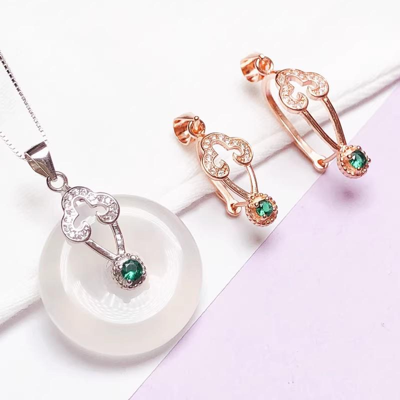 

S925 Silver Safety Clip Jade Pendant Clasp with Crystal Accent Delicate Gold
