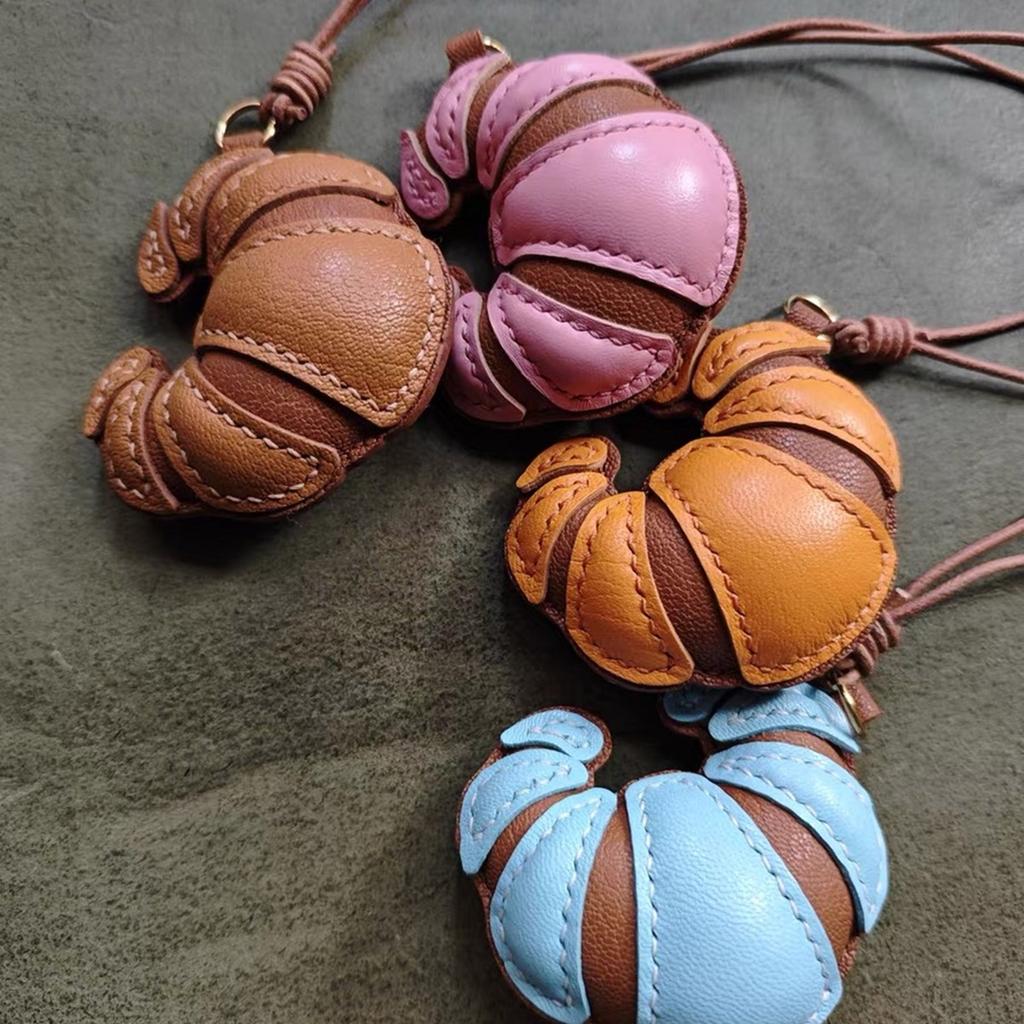 Leather Croissant Charm Keychain Stylish Key Ring Handmade Keyring Fashionable Women Girls Bag Pendant Accessory