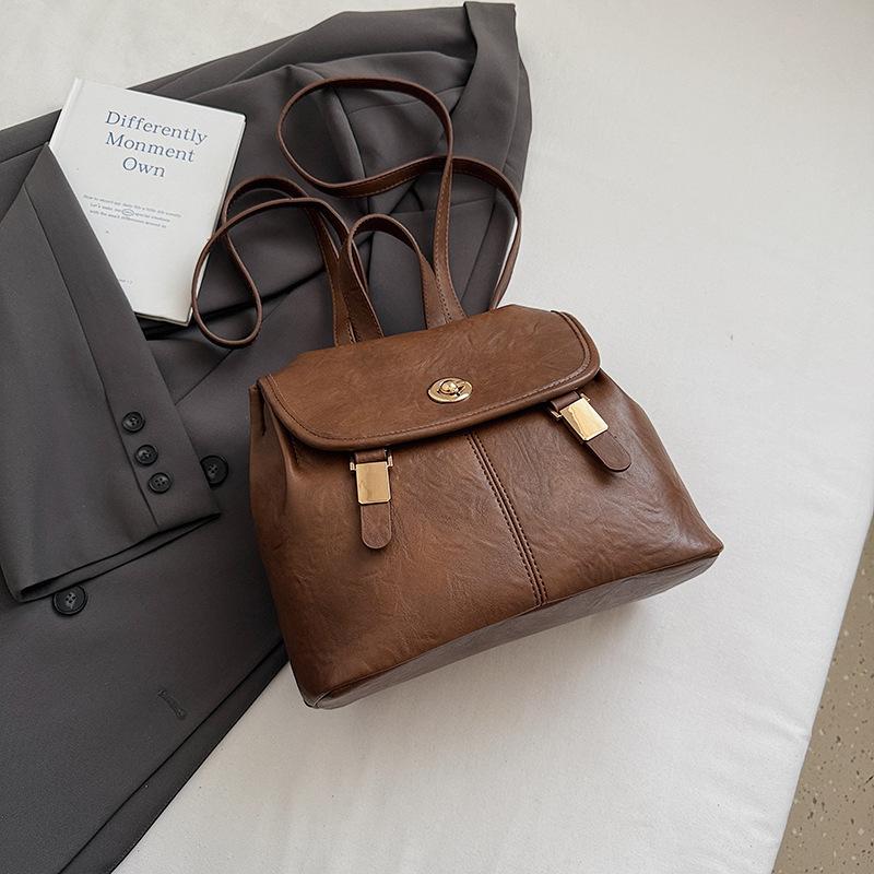 High Value Retro Backpack Women's 2025 New Fashion Temperament Commuter Travel Bag American Locomotive Backpack Tide