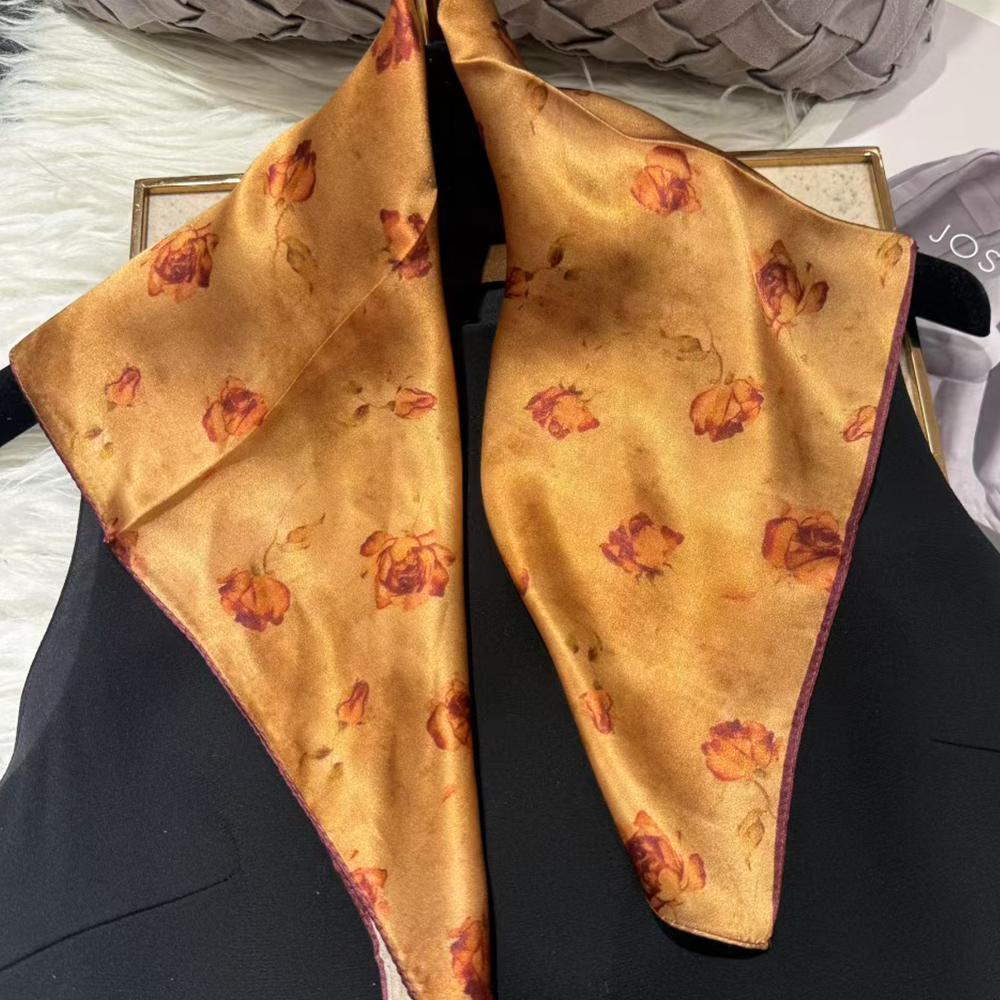 White Blue 100% Mulberry Silk Small Square Scarf Women Spring Fall Summer Hair Scarf Elegant Paisley Neck Scarves Neckerchief