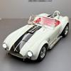 1/22 Ford Shelby Cobra 427 S/C Roadster Alloy Sports Car Model Diecasts Metal Classic Retro Car Vehicles Model Sound Light Kids Gifts