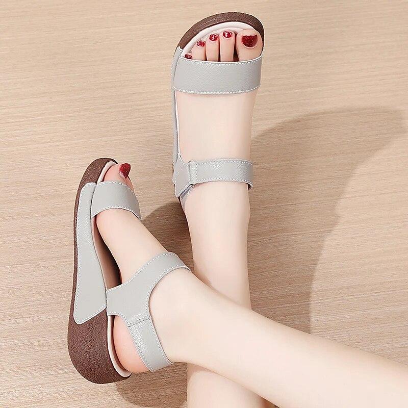 Damer Lett Kilehæler Sandaler 2023 Sommer Nye Sandaler Damer Plattform Lær Elegante Kilesandaler Sandalias Mujer