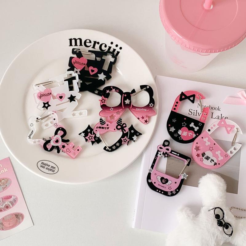 Sweet Cool Girls Acrylic Keychain Hook Pink Black Hanging Decoration For Bag Pendant Doll Toy Holder Personalized Pendant Gift